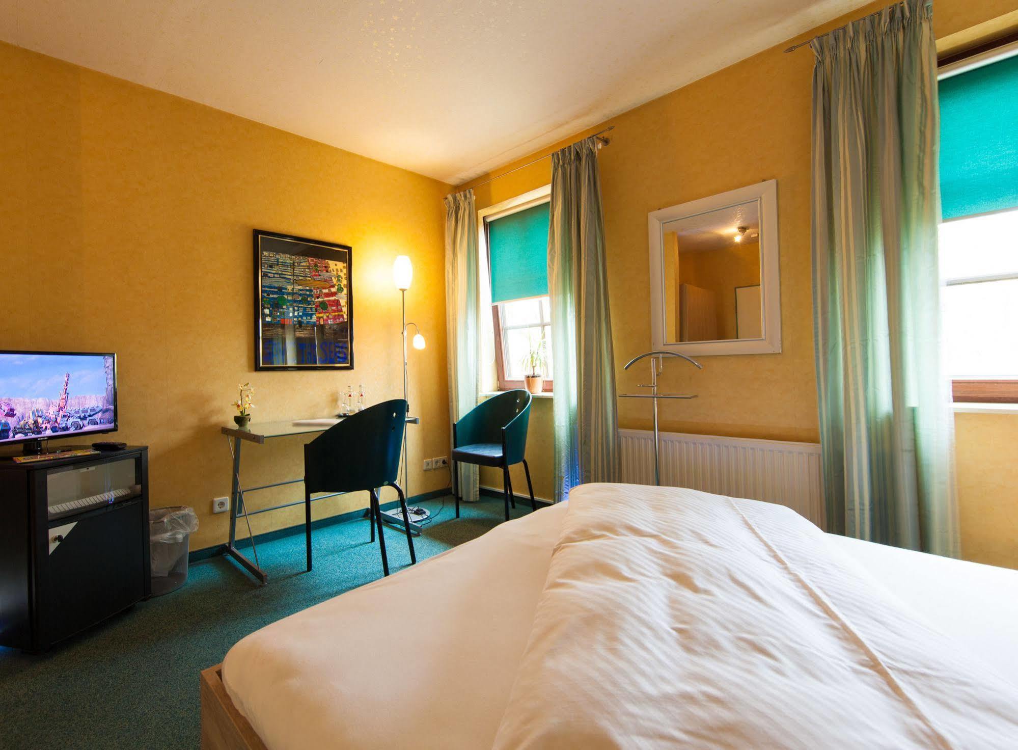 Garni-Hotel An Der Weide Berlin Exterior photo