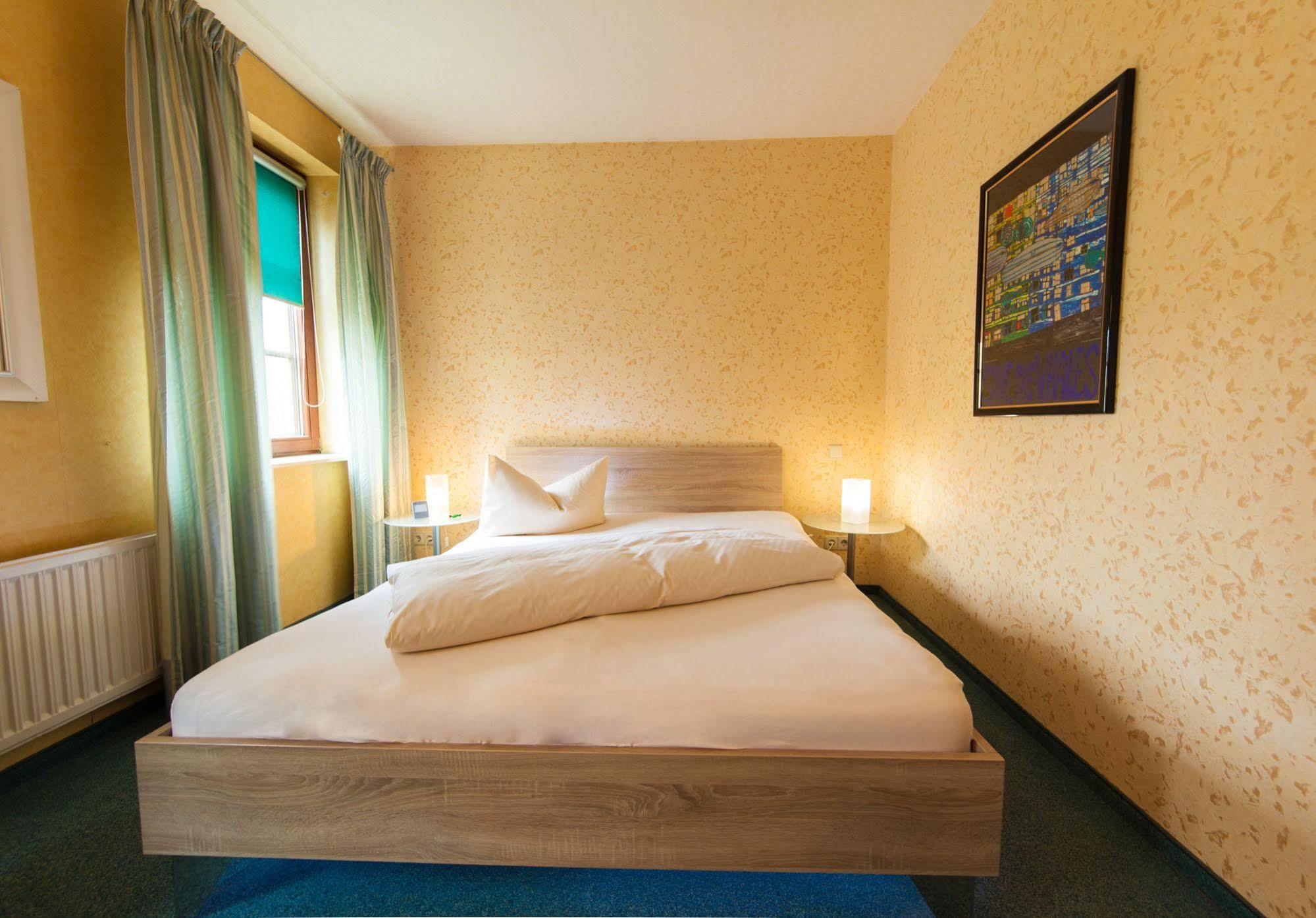 Garni-Hotel An Der Weide Berlin Exterior photo