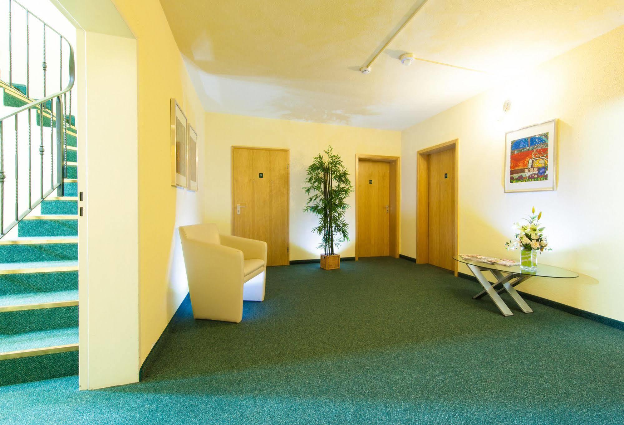 Garni-Hotel An Der Weide Berlin Exterior photo